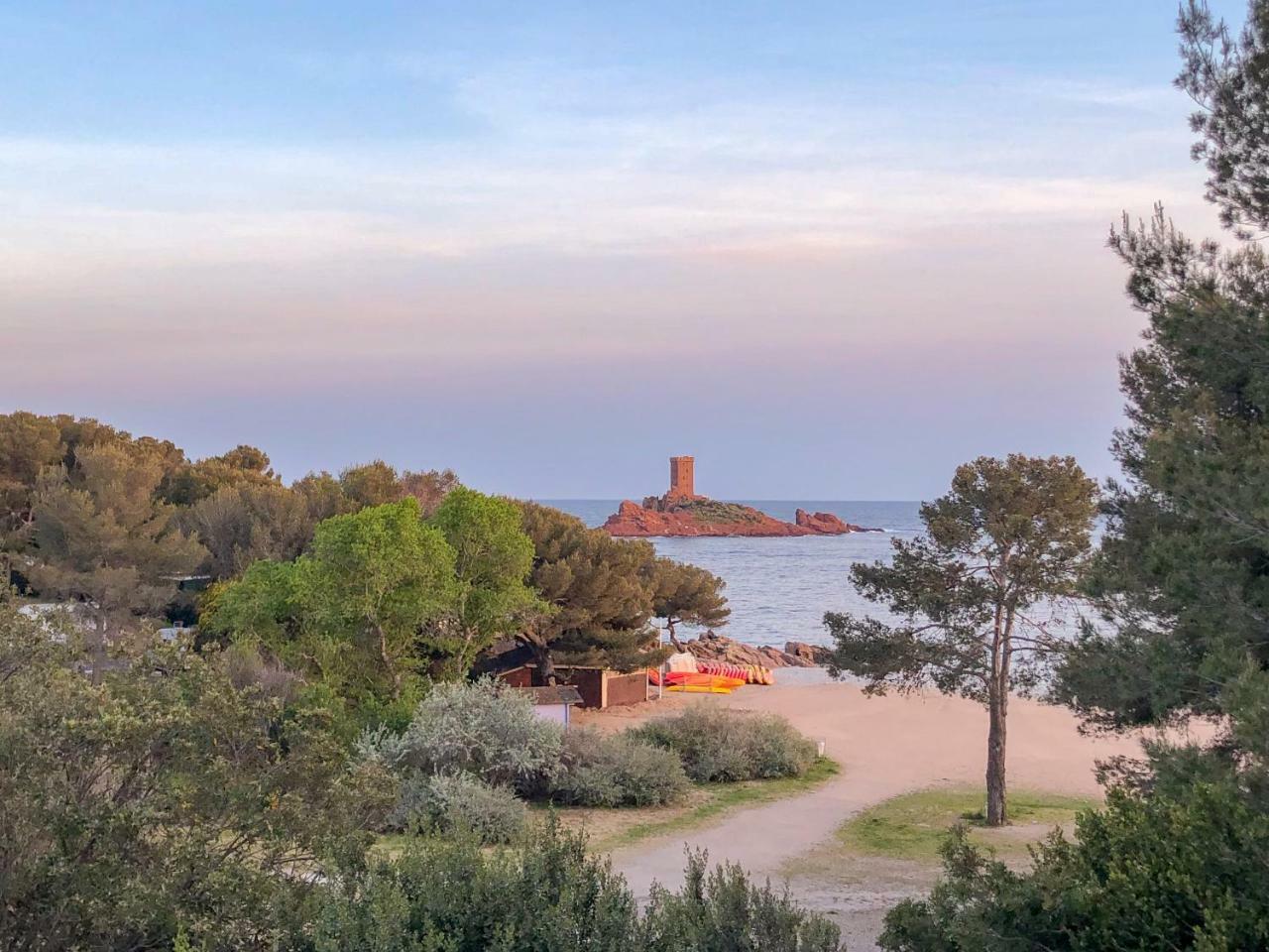 Le Sémaphore Saint-Raphaël Exterior foto